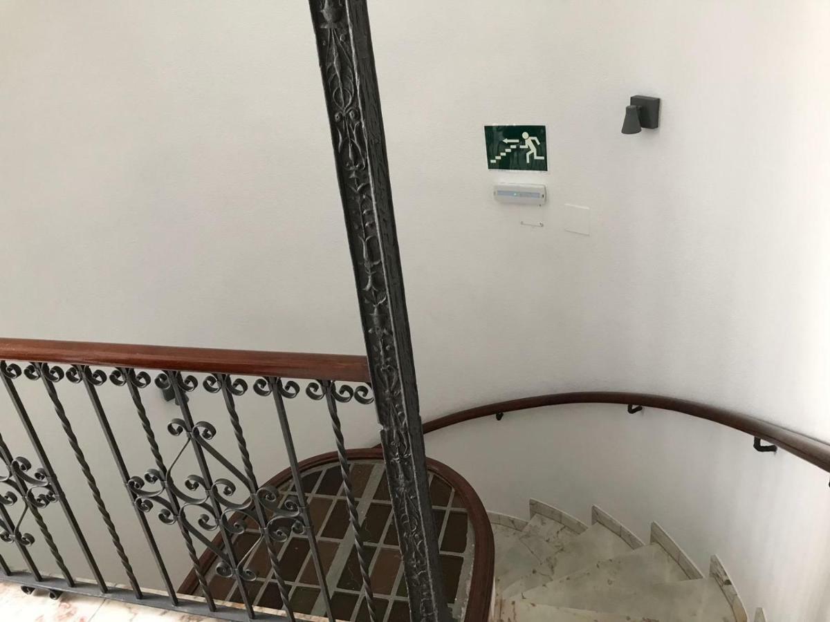 Casa Puerta De Santa Cruz * Seville